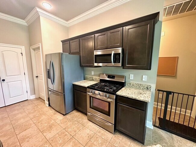 Foto del edificio - 12249 Grand Wood Ave