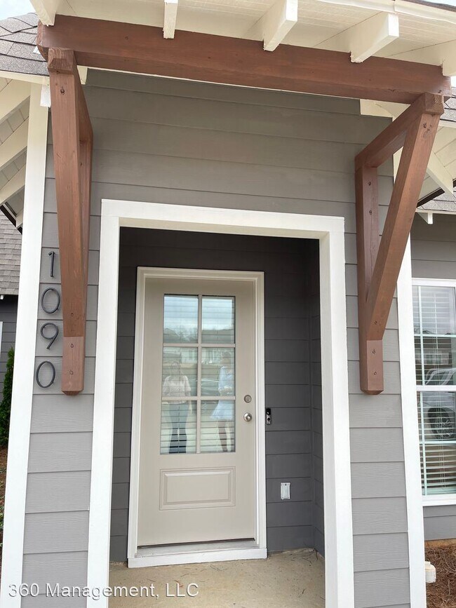 Foto del edificio - 2 br, 2 bath House - 1090 Burrow Cir