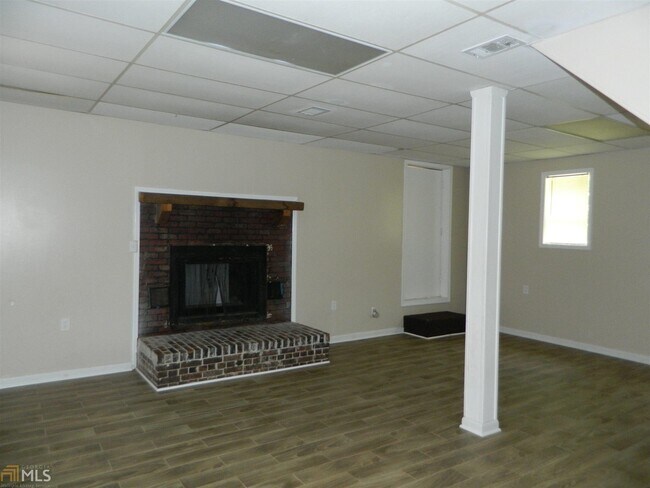 Foto del edificio - 3082 Bromley Rowe