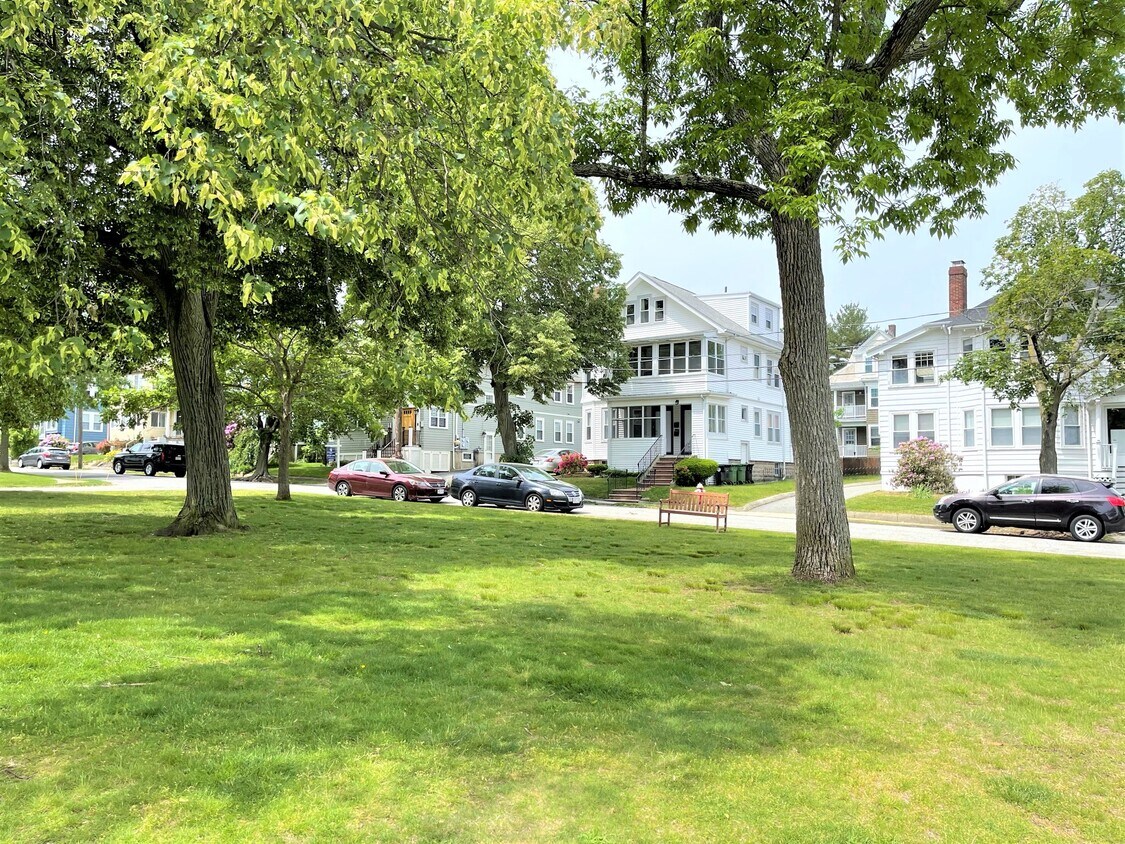 49 Carver Rd, Watertown, MA 02472 Townhome Rentals in Watertown MA