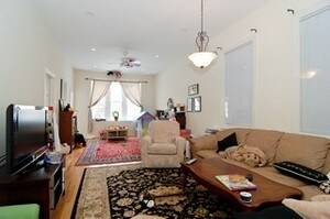 Building Photo - 3716 N Greenview Ave