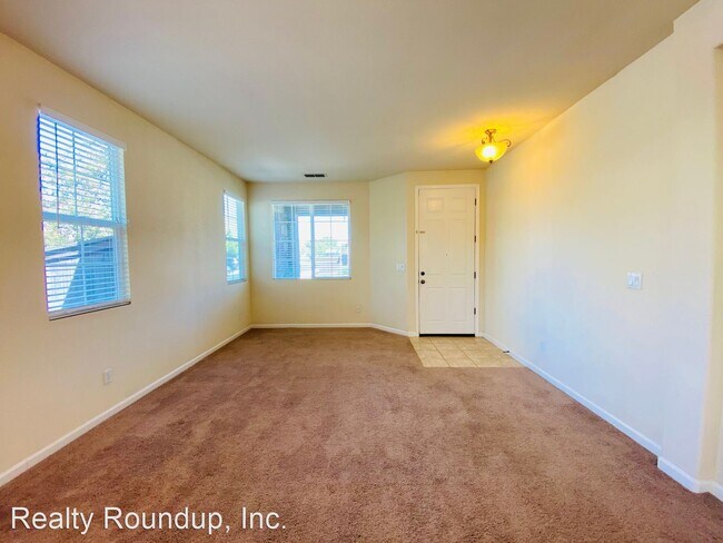 Foto del edificio - 3 br, 2 bath House - 5316 Coconut Tree Ct