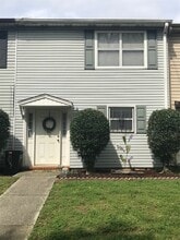 Building Photo - 1706 14th Terrace S