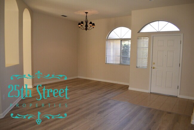 Building Photo - 5597 Lantern Grove Ln