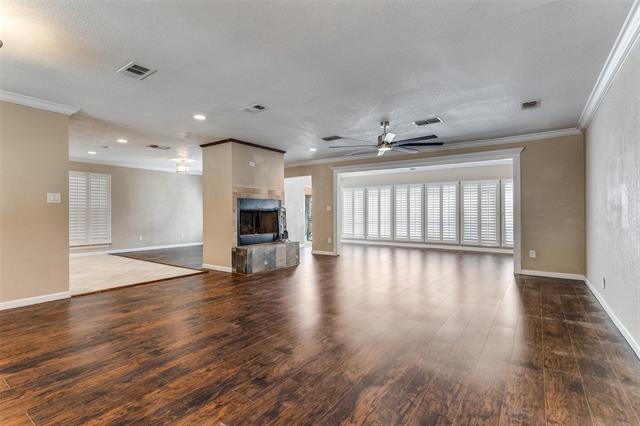 Building Photo - 8725 Hidden Hill Dr