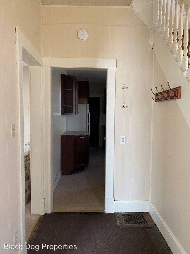 Building Photo - 4 br, 1.5 bath House - 820 Osage Street