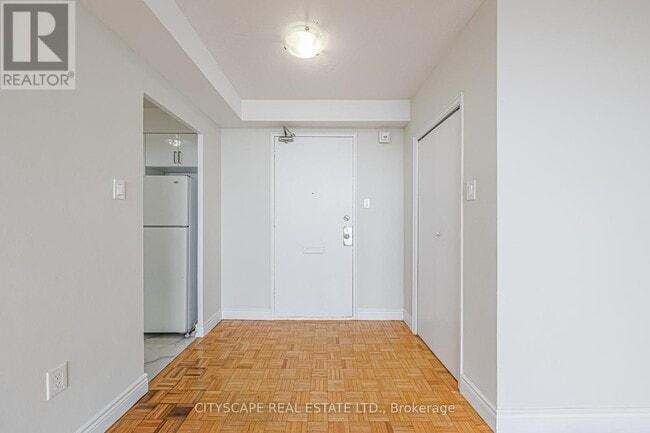 Building Photo - 1442 Lawrence Ave W