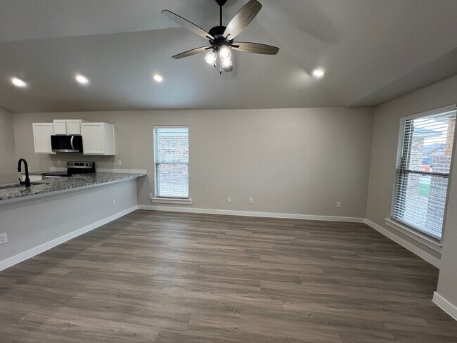 Foto del edificio - 3/2/2 in Bell Farms available June!!
