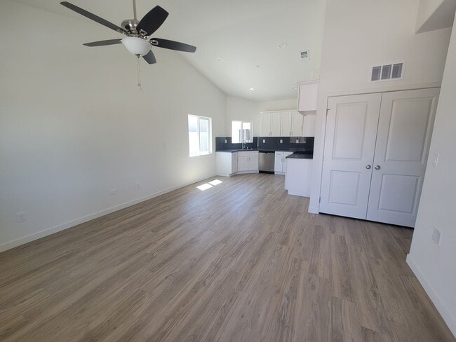 Foto del edificio - 8309 Grandy St