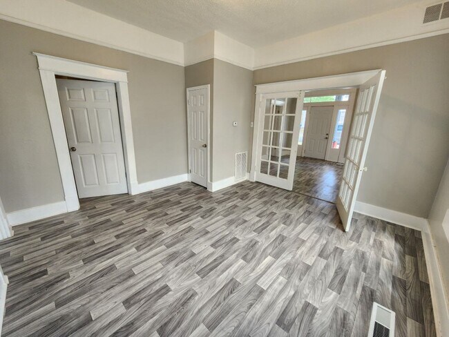 Foto del edificio - 1601 Chandler St