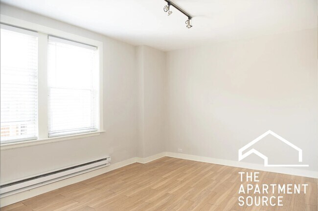 Foto del edificio - 511 W Belmont Ave