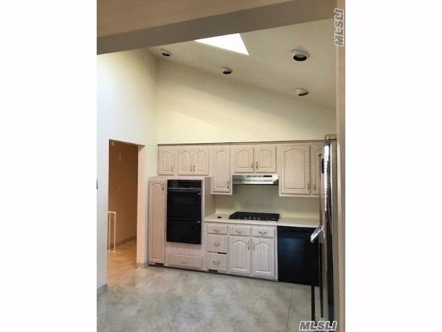Foto del edificio - 164-24-164-86 86th St