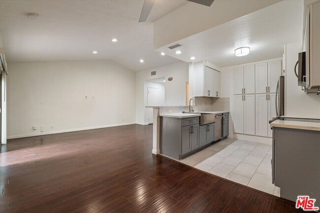 Building Photo - 3802 Dunford Ln