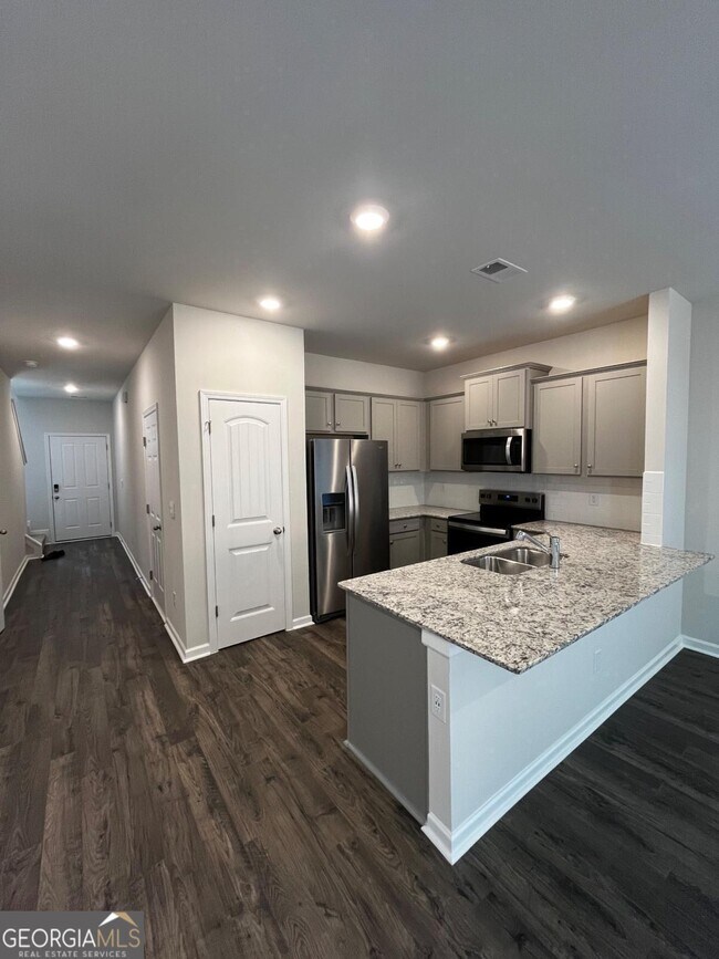 Foto del edificio - 5872 Abel Ln