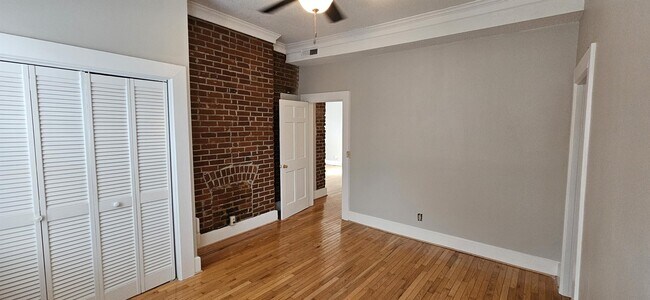 Foto del edificio - 607 Lindsay St