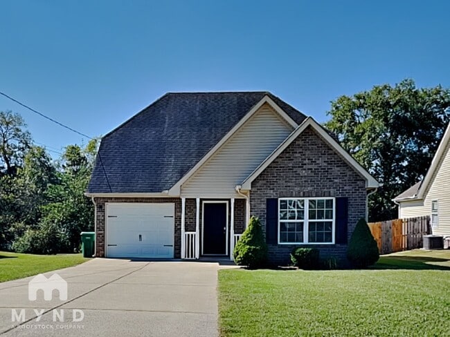 Building Photo - 721 Wildwood Dr