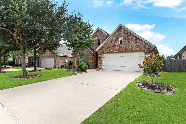 Building Photo - 2911 Fair Chase Dr