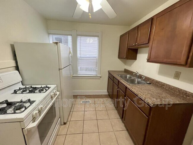 Foto del edificio - 2507 E Johnson St