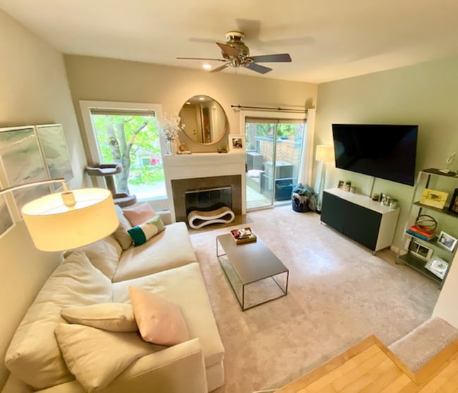 Secluded, Private Townhouse in Queen Anne - Secluded, Private Townhouse in Queen Anne