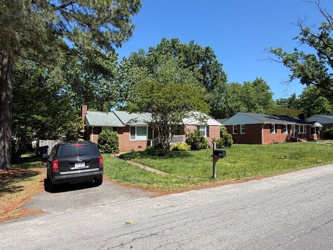 Foto del edificio - Charming 3BR/2BA Home in Henrico’s Tuckahoe District