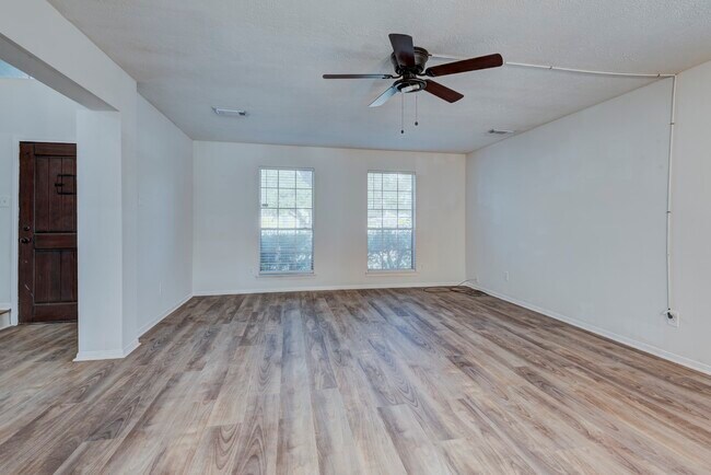 Building Photo - 16023 Williwaw Dr