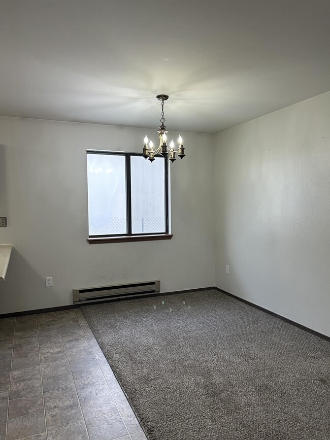 Building Photo - 331 S Sublette Ave