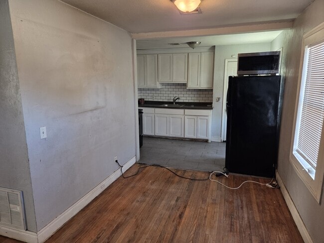 Photo - 3100 NW 33rd St House