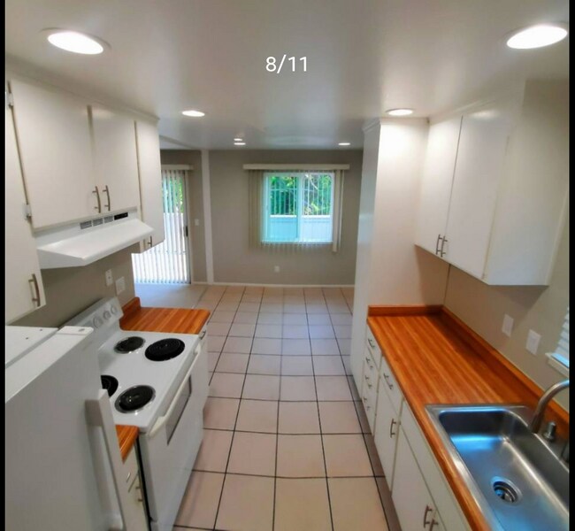 Building Photo - 1079 Mohr Ln