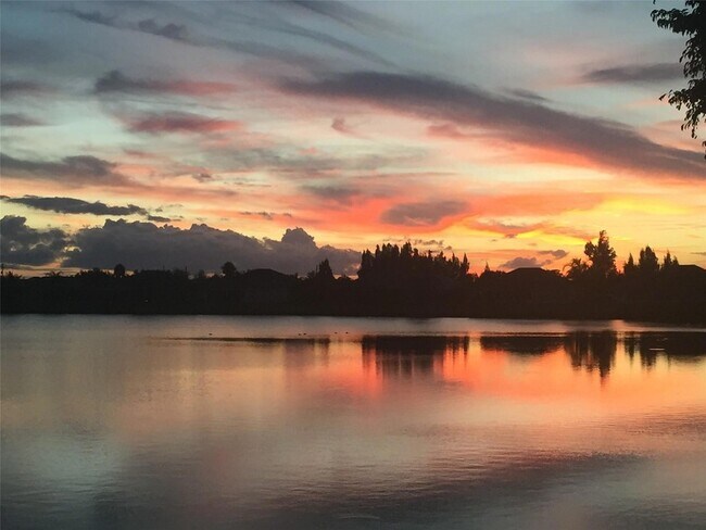 Foto del edificio - 935 Southlakes Way SW