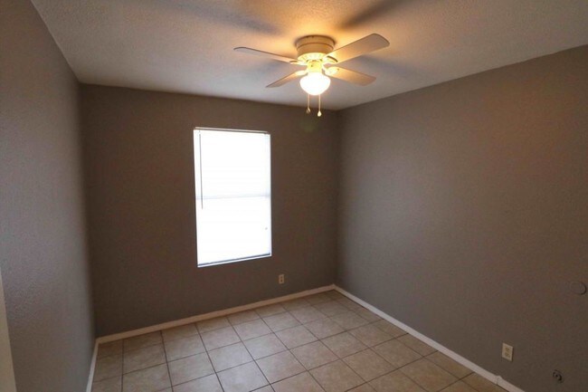 Foto del edificio - 6100 S Wilkerson St