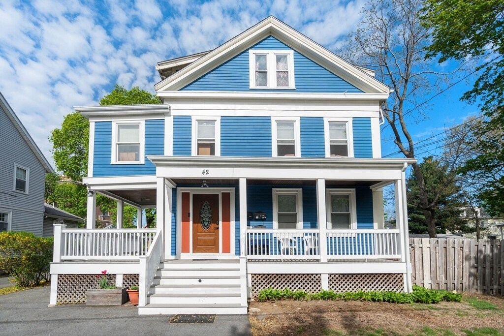 Primary Photo - 42 Dudley St