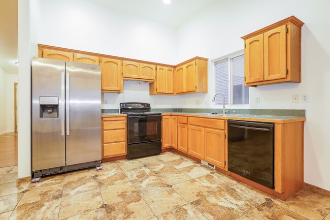 Building Photo - Spacious 3 Bed 2 Bath Rambler Kellogg Neig...