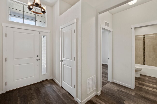 Building Photo - 2435 Tempest Dr