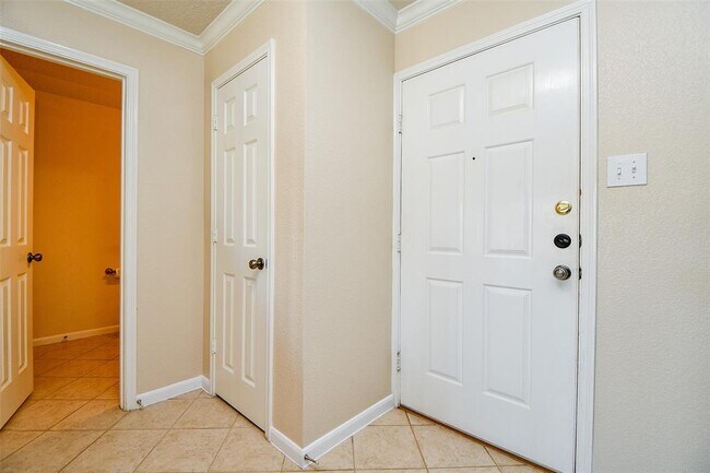 Foto del edificio - 22238 Orchard Dale Dr