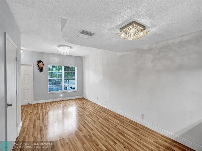 Building Photo - 3309 Confetti Ln