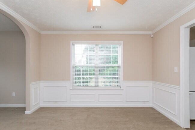 Foto del edificio - 1675 Berrywood Way