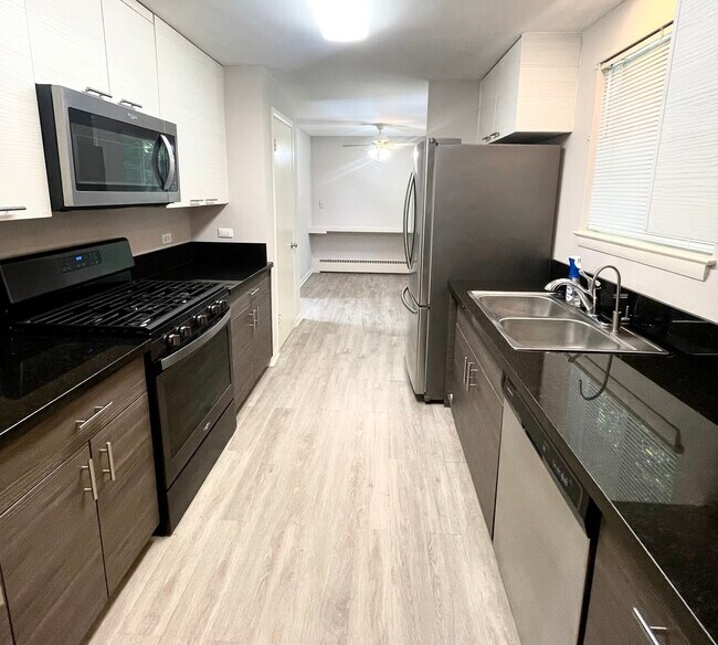 Foto del edificio - 1336 Hillside Dr