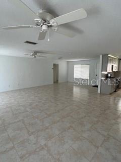 Foto del edificio - 10523 Larson Ct