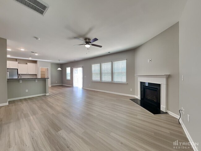 Building Photo - 187 Falls Cove Drive Troutman NC