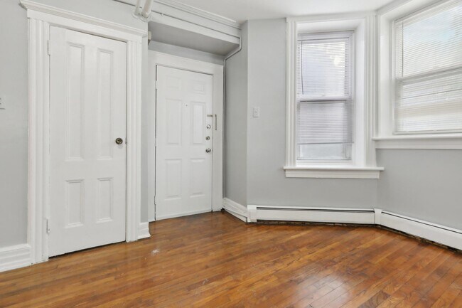 Foto del edificio - 162 Fairview Ave