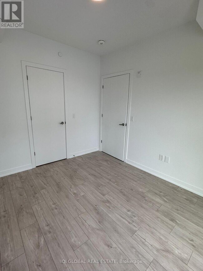 Photo du bâtiment - 750 Whitlock Ave