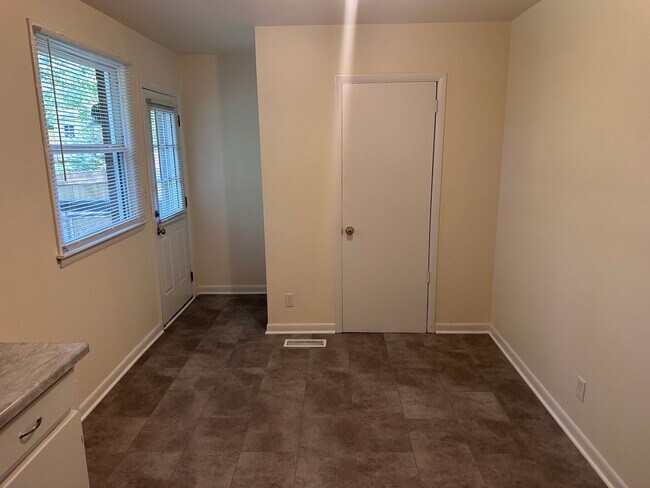 Foto del edificio - Country Club 3 Bedroom House