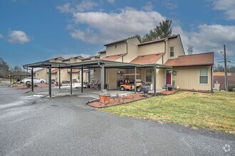 Building Photo - 780 Hamilton Rd