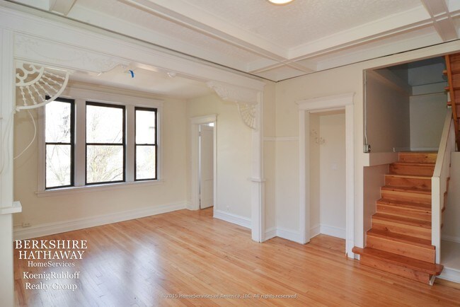 Building Photo - 1645 W Wabansia Ave
