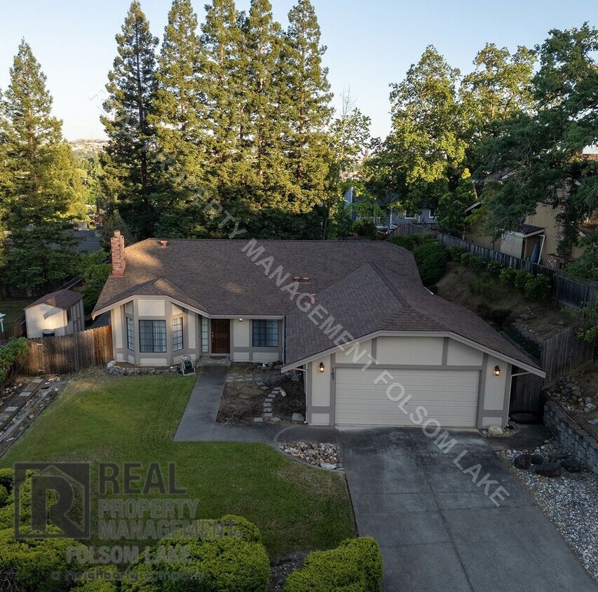 Foto del edificio - Coming Soon!! 3bd 2ba home on Quiet Court ...