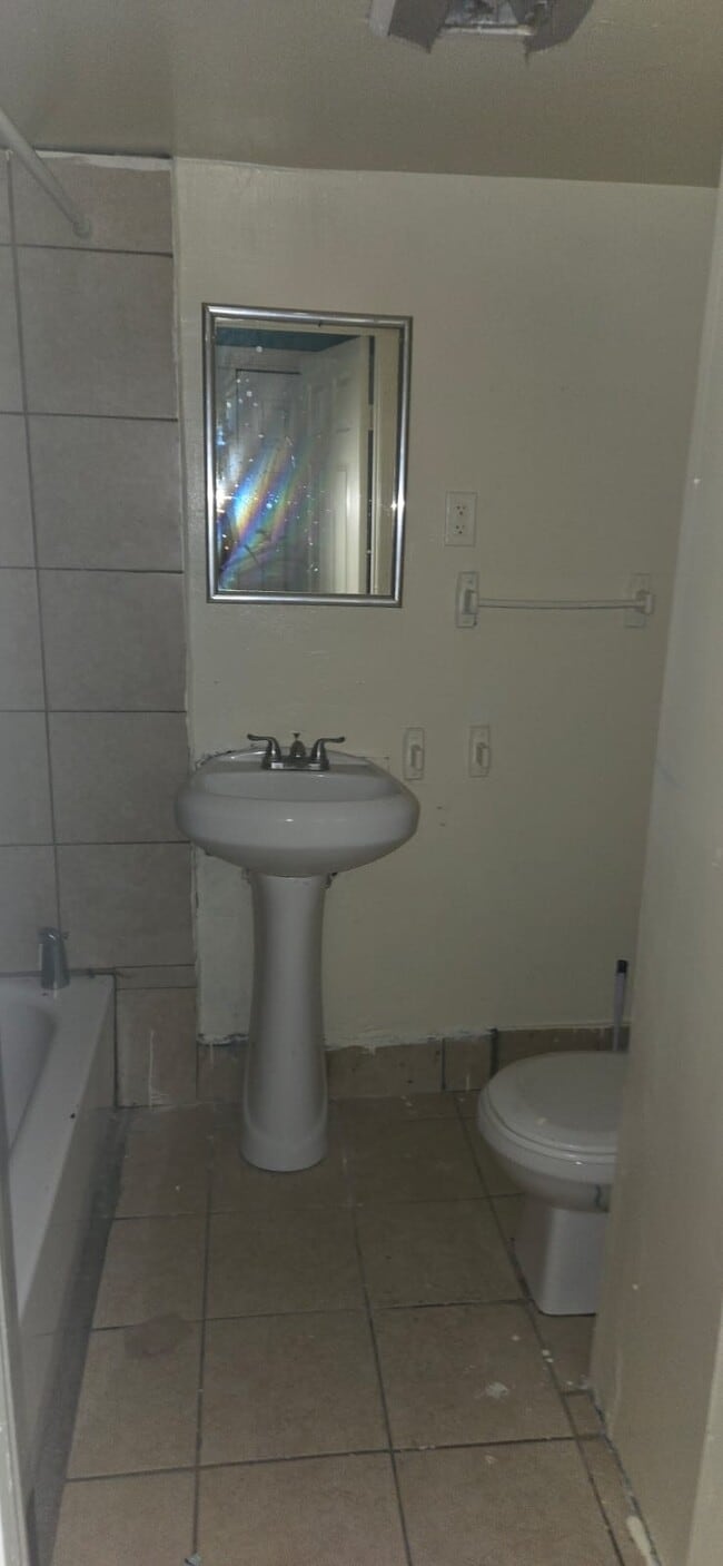 Building Photo - 4122 S Johnson St