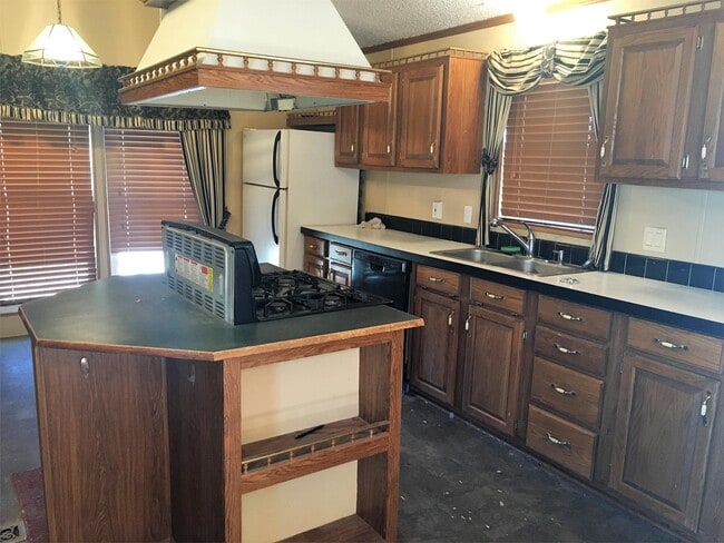 Building Photo - 337 Oregon Trail Way