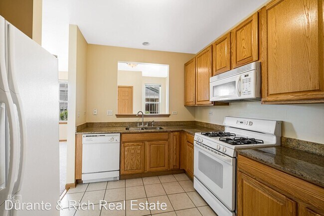 Foto del edificio - 2 br, 2 bath House - 743 Genesee Drive