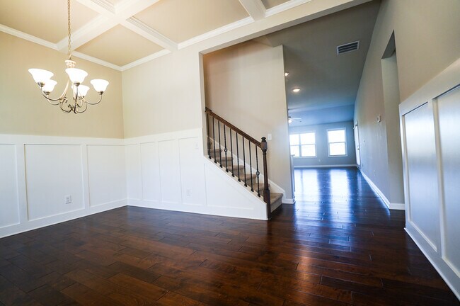 Building Photo - 2496 Sunny Hill Rd