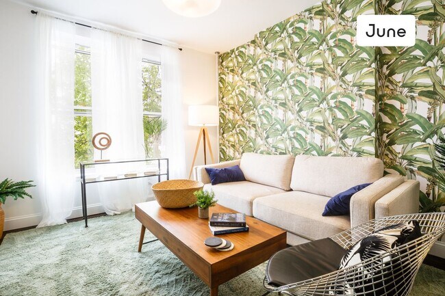 Foto del edificio - ROOM ONLY in 4-bed/1.0-bath Home